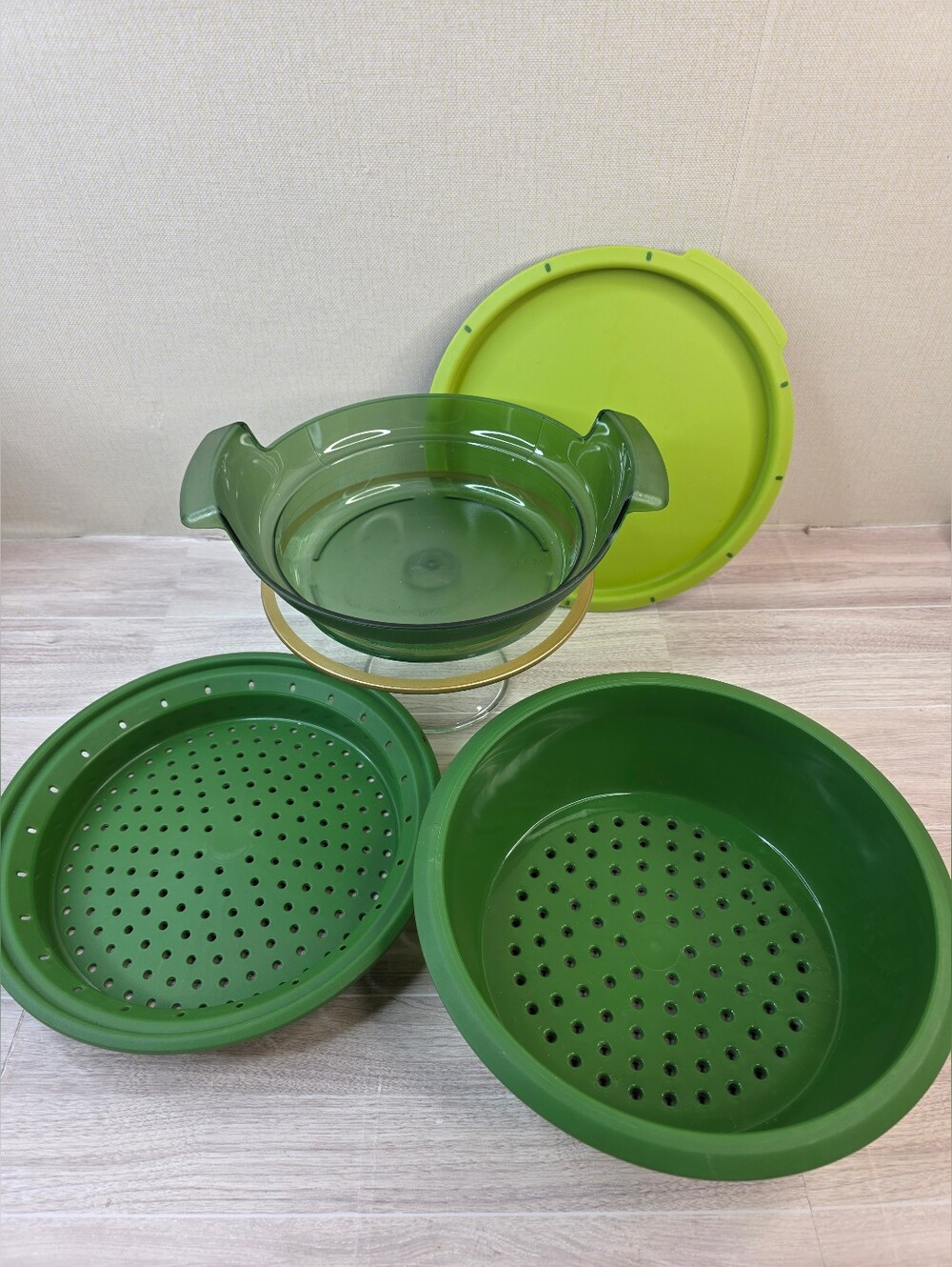 Tupperware Microwaveable Smart Steamer - Picture 2 of 4